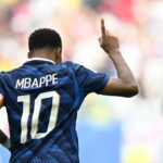 كيليان مبابي نجم وقائد منتخب فرنسا